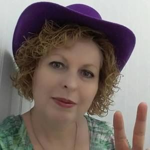 Meet your Posher, Kaye